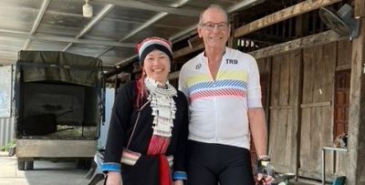 Paul Noonan Cycling on the  tour with redspokes